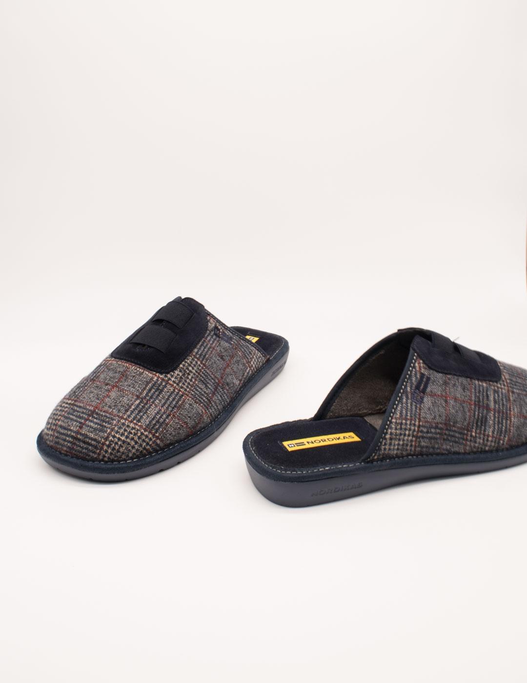 Zapatilla Nordika´s 1374  marino/marino de caballero.