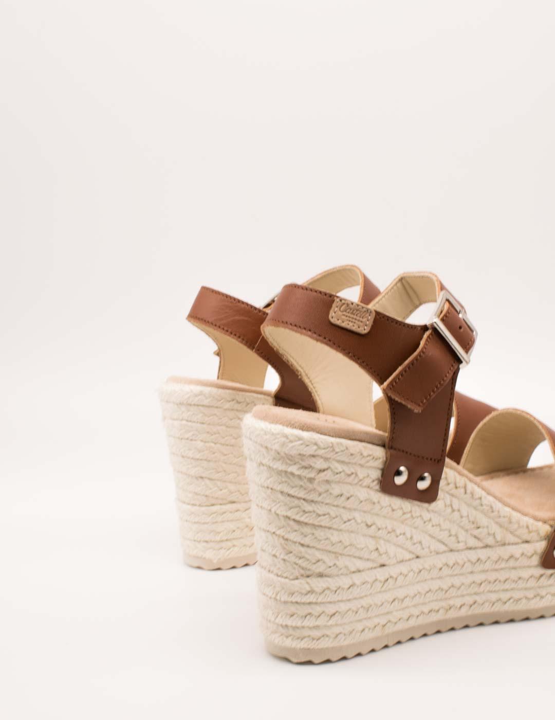 Sandalia Castell 2384 Retro Ciervo Panna de Mujer