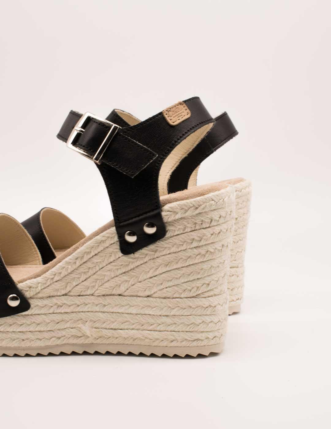 Sandalia Castell 2384 Retro Ciervo Negro de Mujer