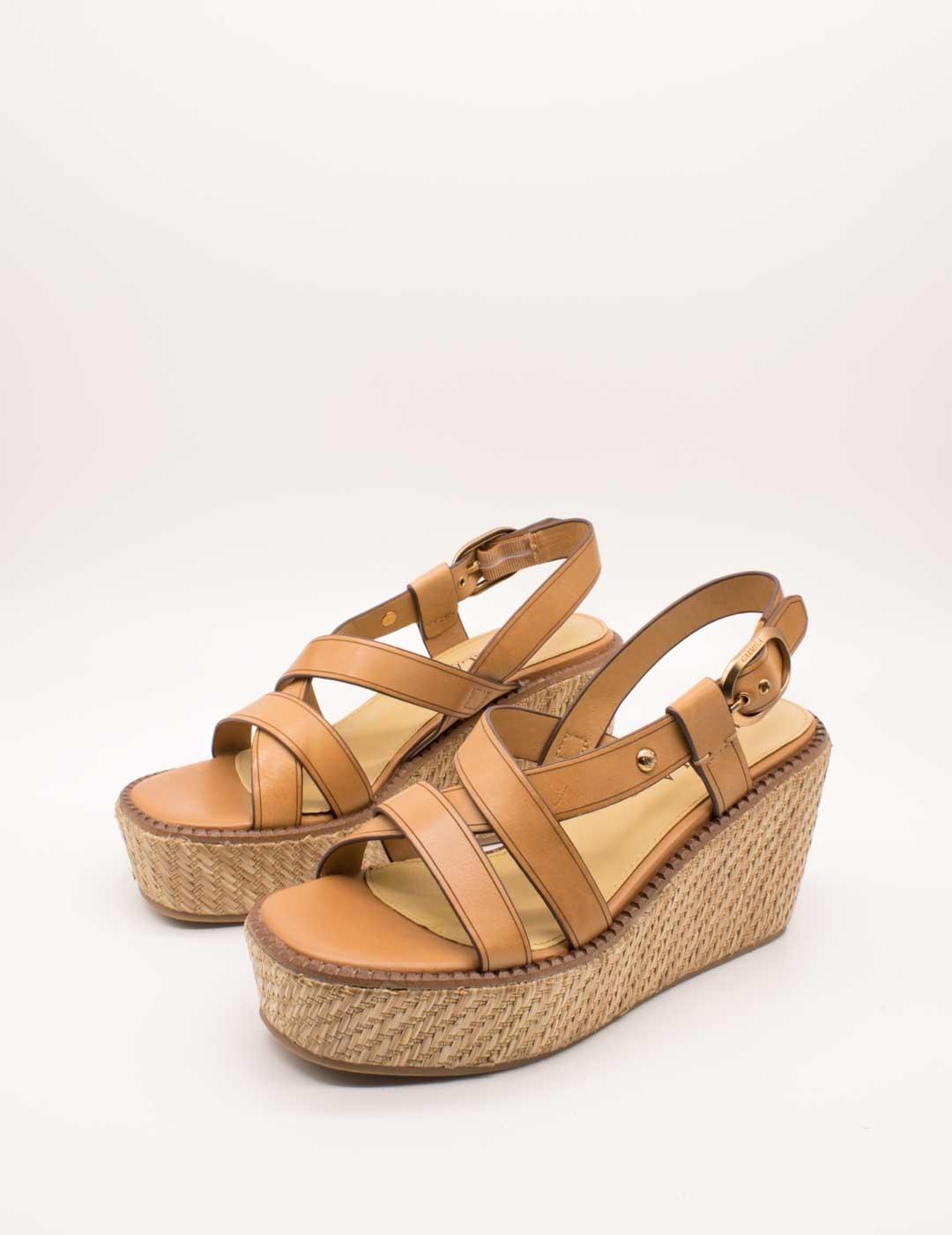 Sandalia Carmela 161546-02 Piel Camel de Mujer