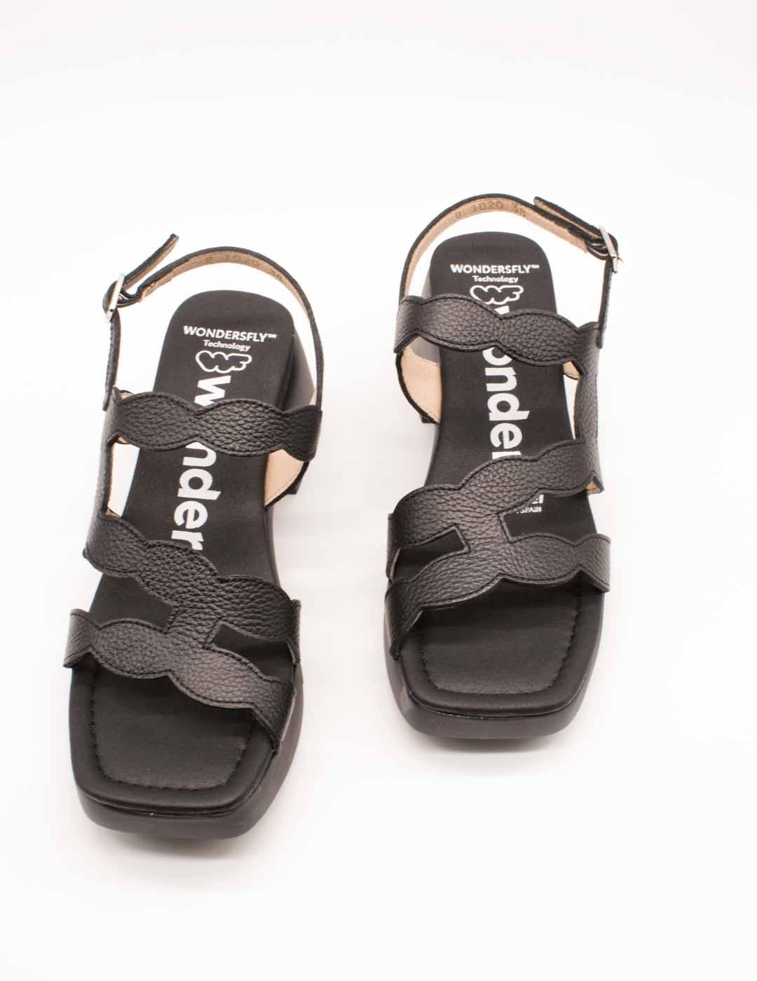 Sandalia Wonders D-1020 Wild Negro de Mujer