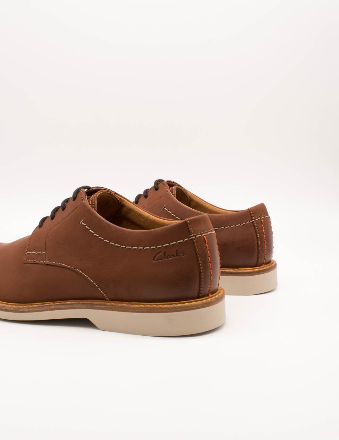 Zapato Clarks 26172070 Atticus LTLace Dark Tan de Hombre