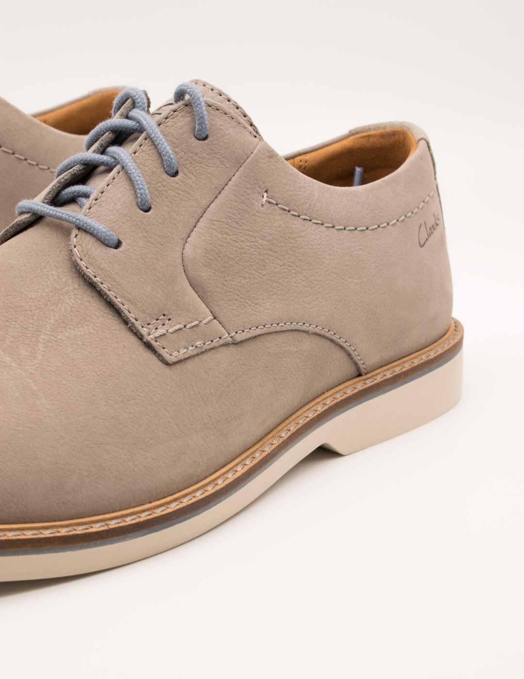 Zapato Clarks 26176084 Atticus LTLace Grey Nubuck de Hombre