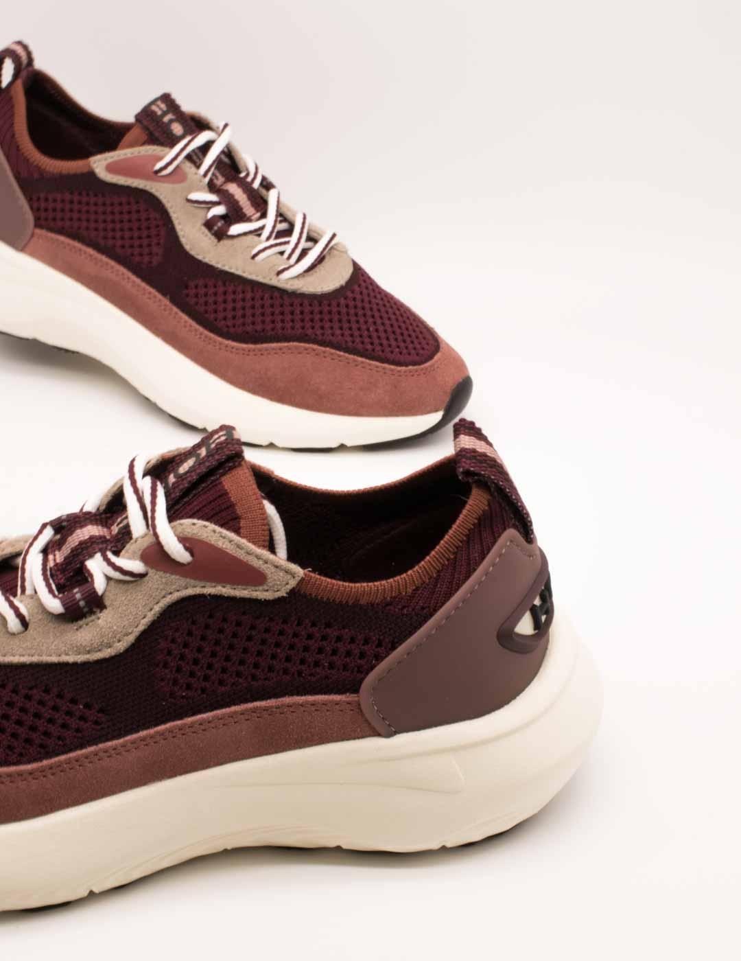 Deportivo Hoff Traveler Burgundy de Mujer