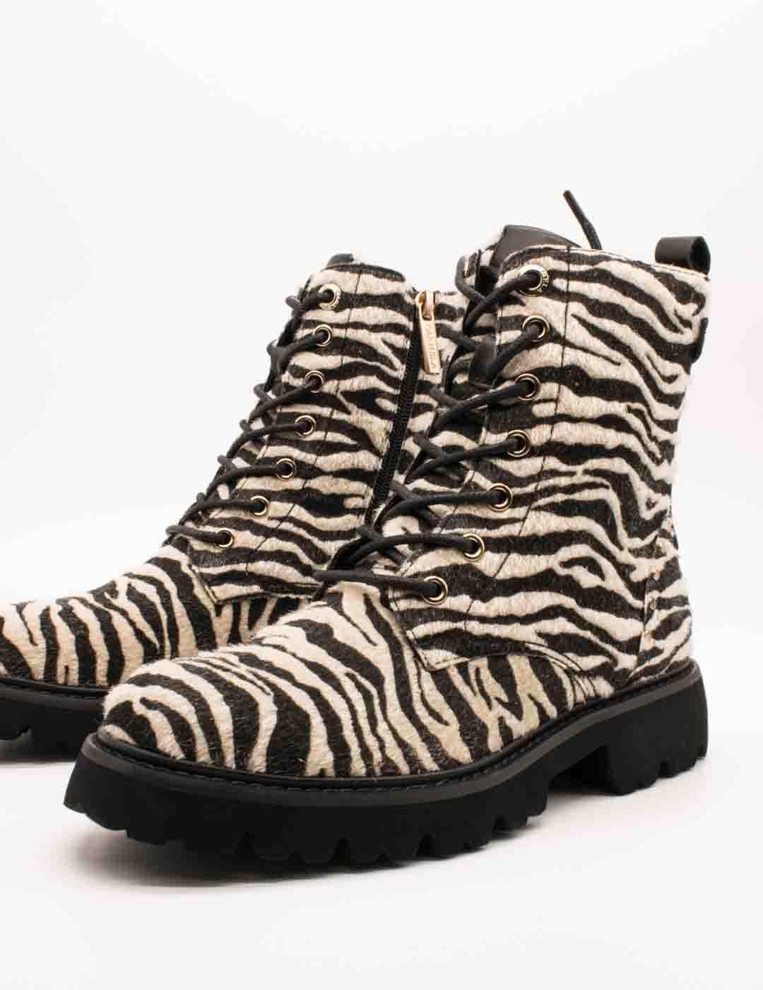 Botín Carmela 162665-02 Cebra de Mujer