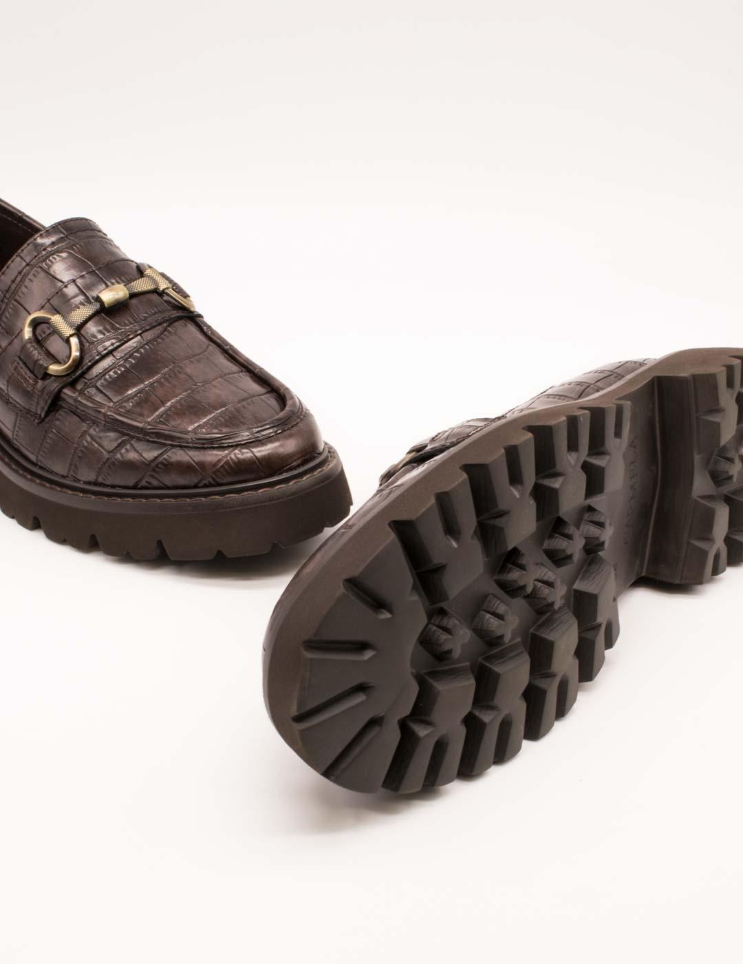 Zapato Carmela 162547-03 Marrón de Mujer