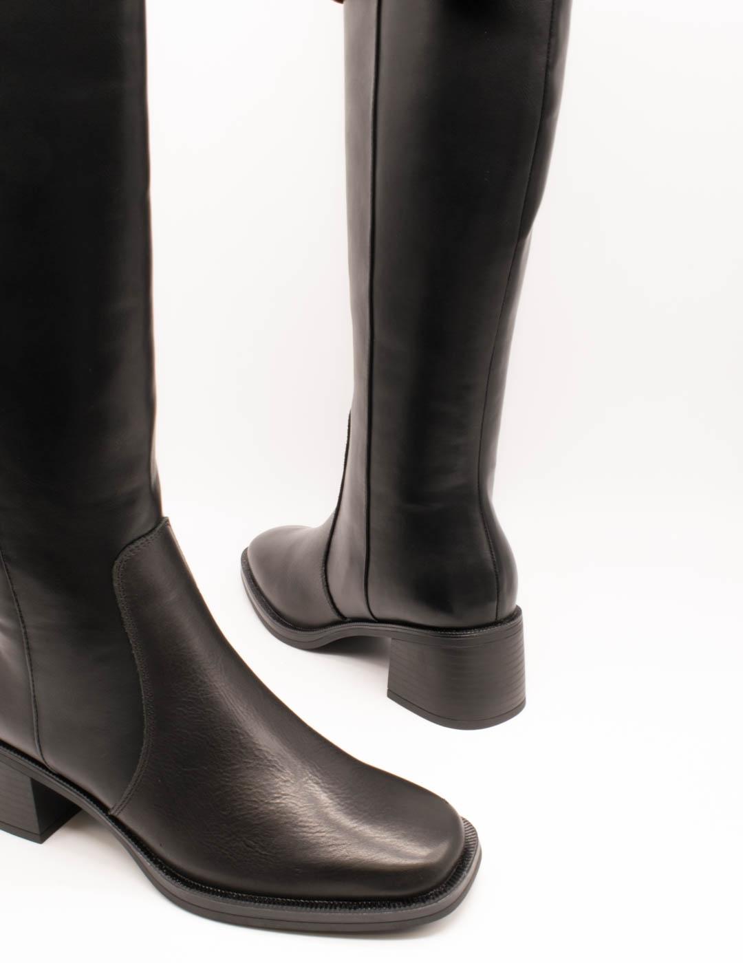 Bota Carmela 162691-02 Negro de Mujer