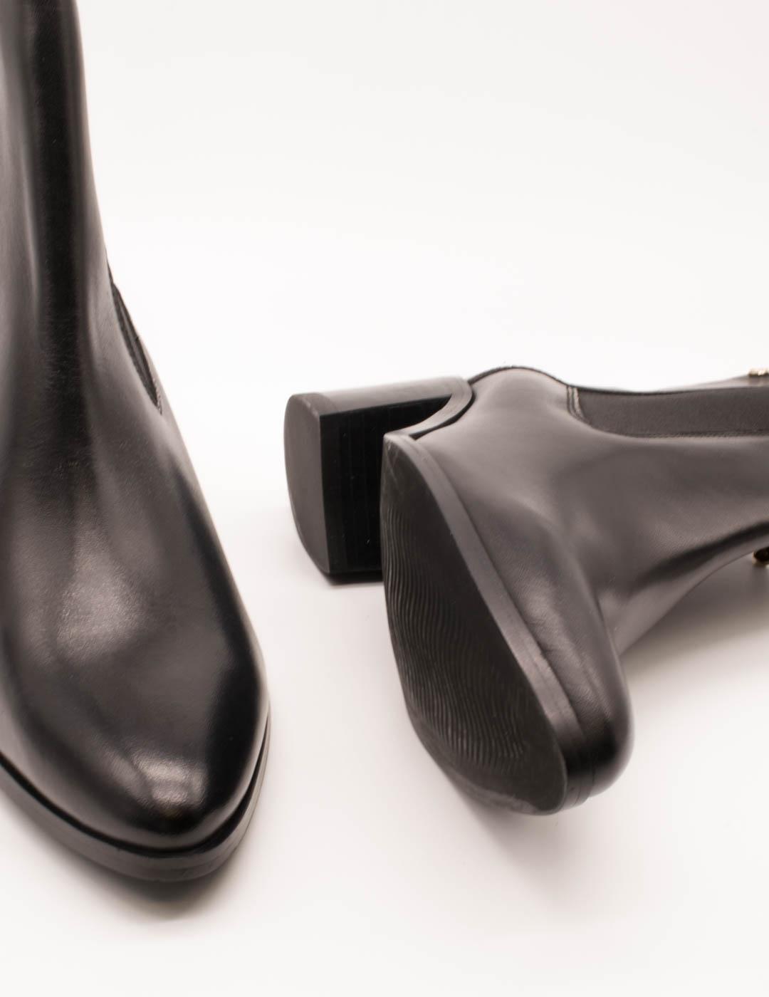 Botín Carmela 162715-02 Negro de Mujer