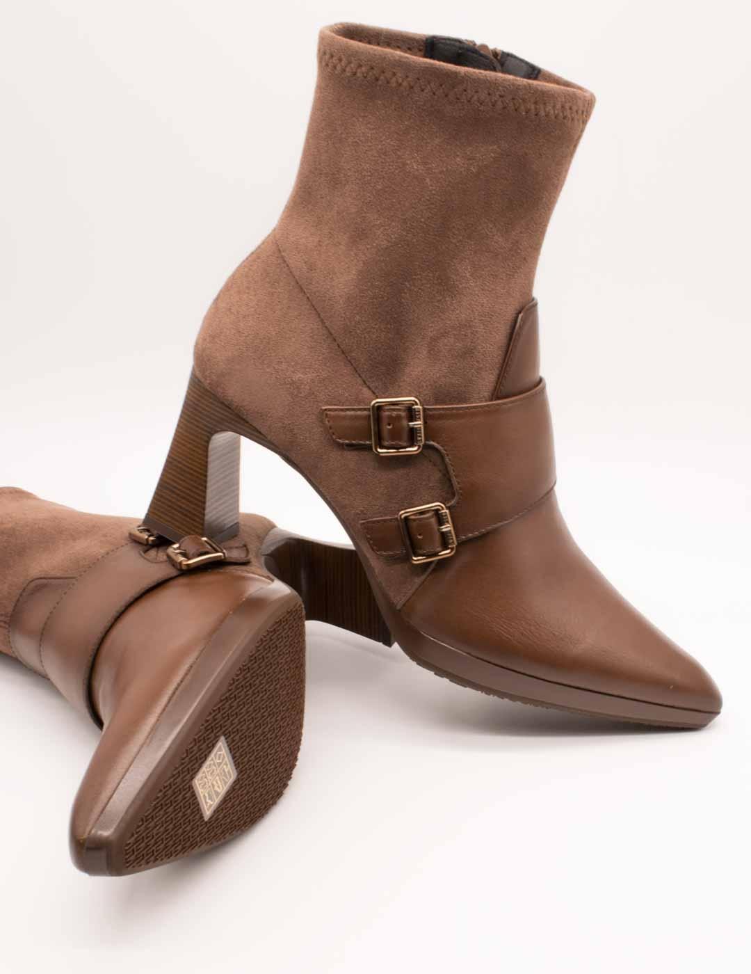 Botín Hispanitas HI254304 Atlanta Avellana de Mujer