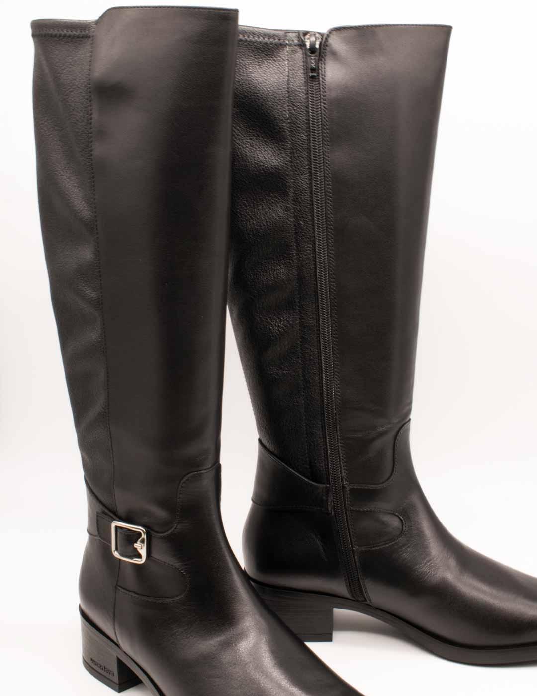 Bota Wonders D-1802 Isy Juneau Negro de Mujer