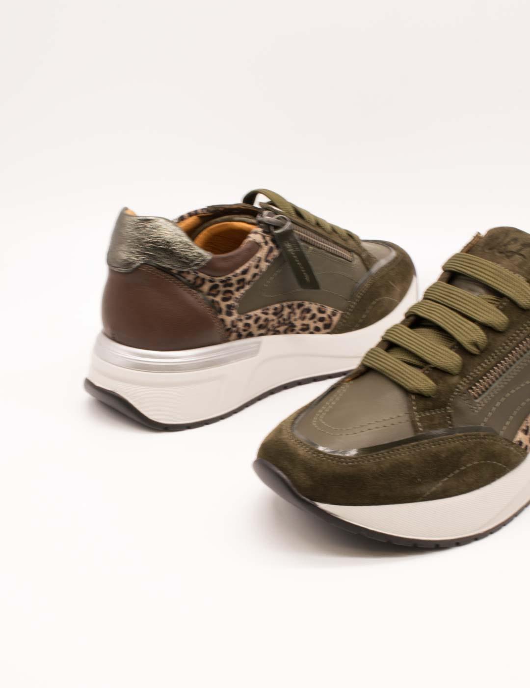 Deportivo 23623-A-8F CP BR Nappa Kaki de Mujer