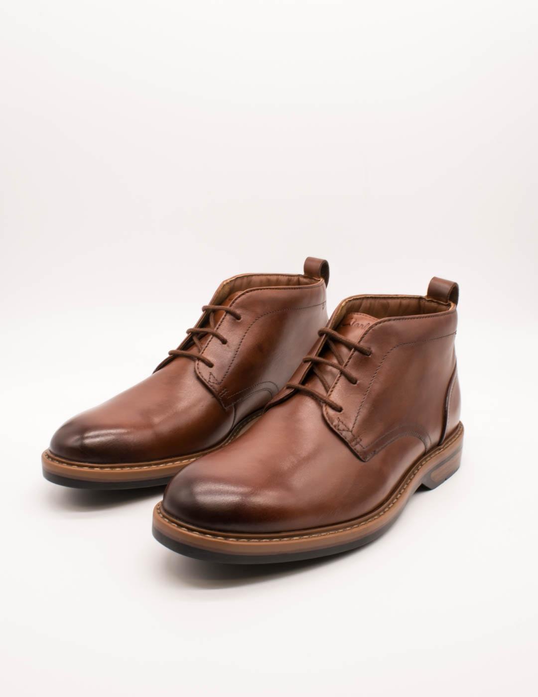 Botín Clarks 26178425 Aldwin Chukka Mid Tan Leather de Hombre